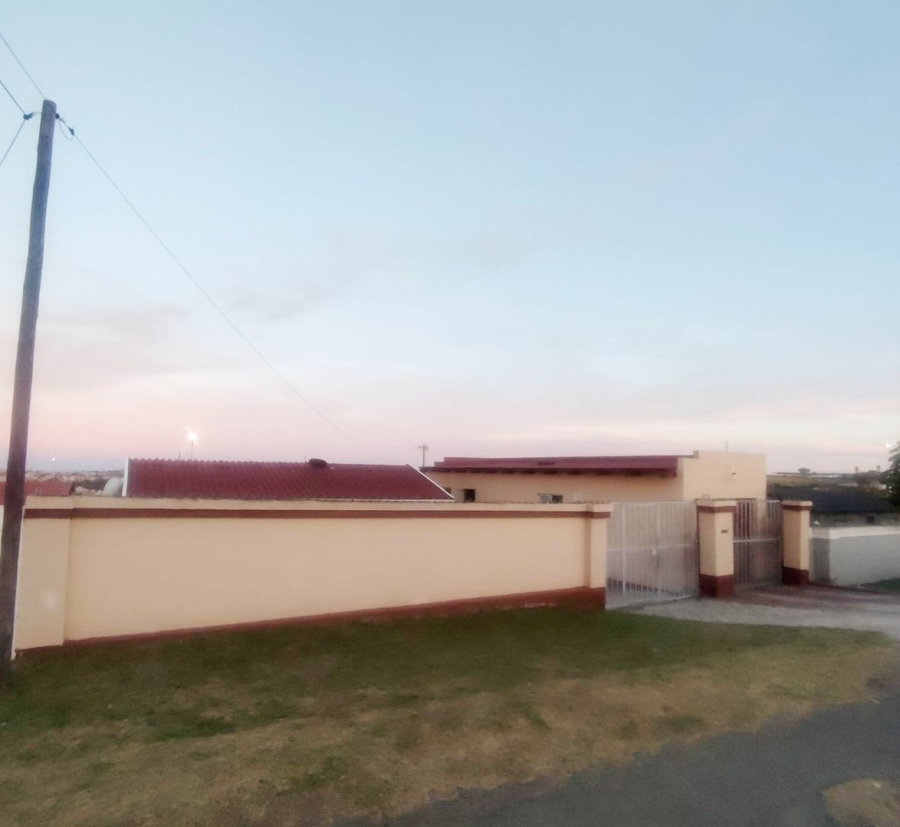 2 Bedroom Property for Sale in Mdantsane Nu 13 Eastern Cape